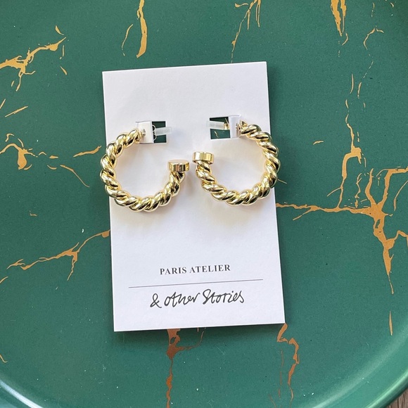 & Other Stories Jewelry - & Other Stories Gold Twisted Hoop Earring